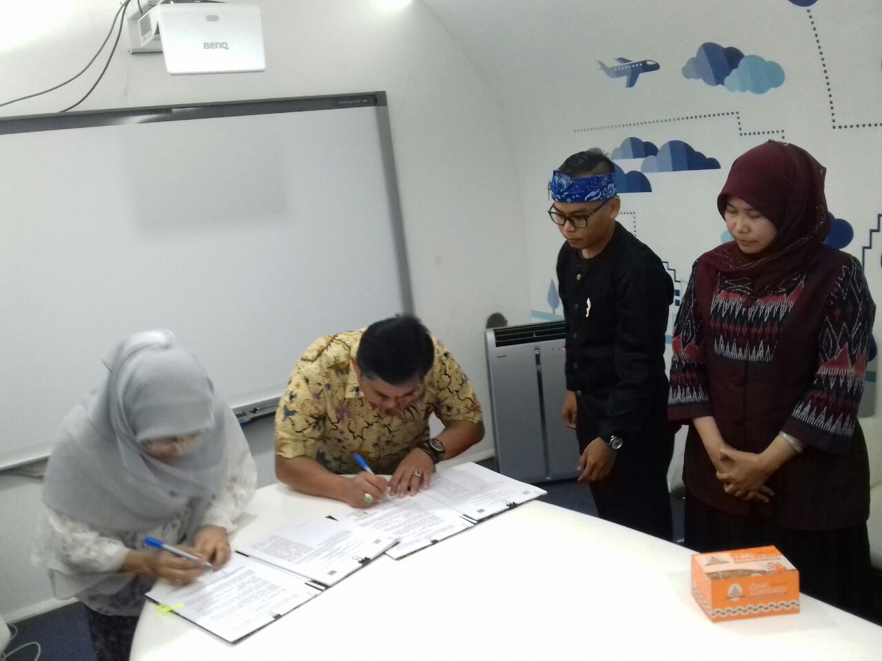 Penandatangan PKS Pemerintah Kota Bogor dengan Pemerintah Kota Bandung